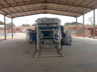 Машина для изготовления блоков QT10-15 в Замбии